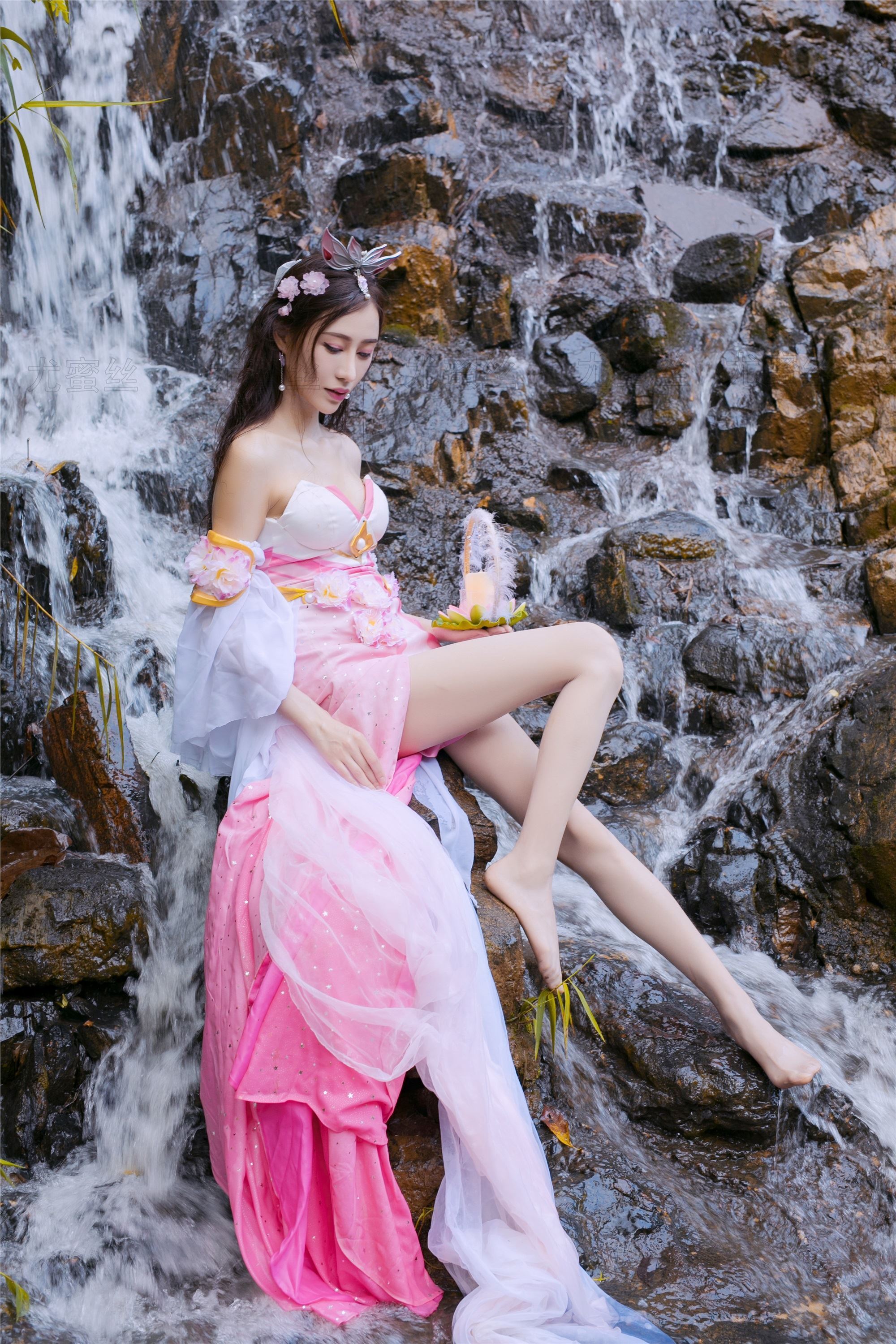 尤蜜丝 穿搭写真 NO.031